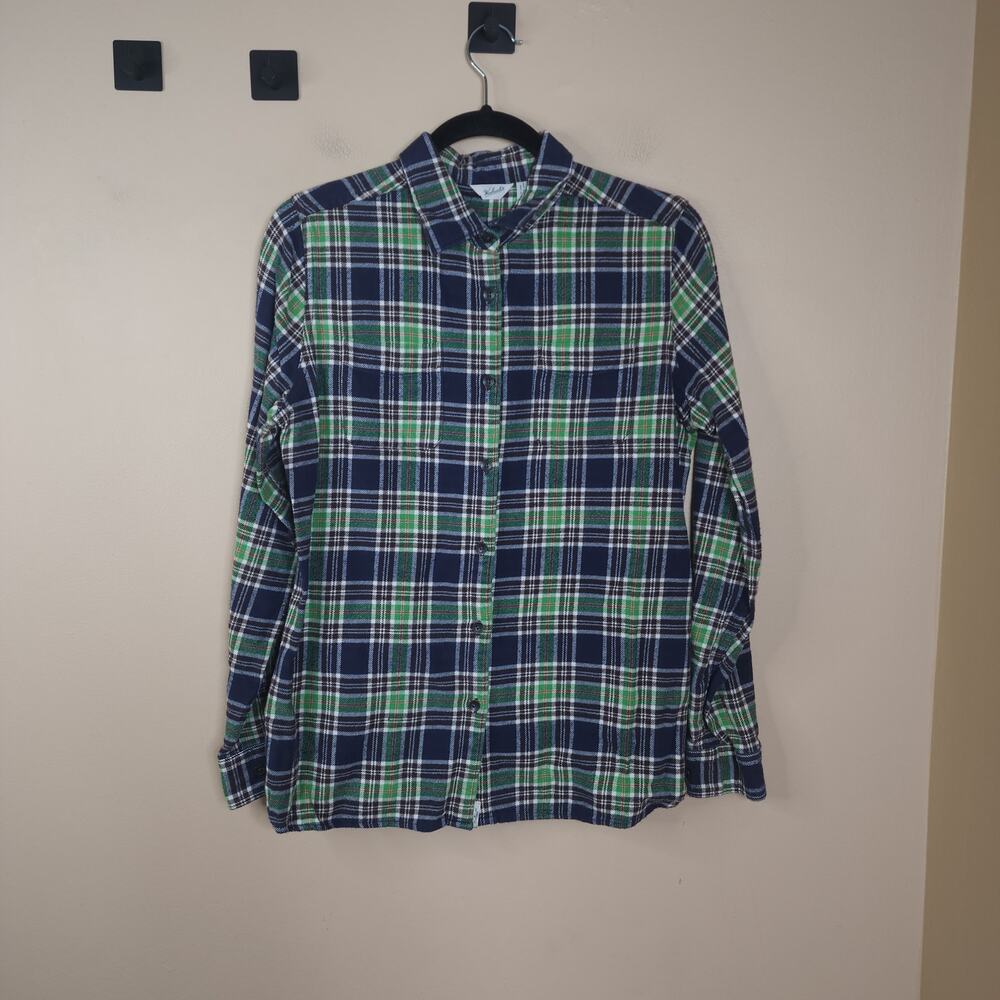 Woolrich Long Sleeve Button Up Flannel Shirt in Green Plaid Size M
